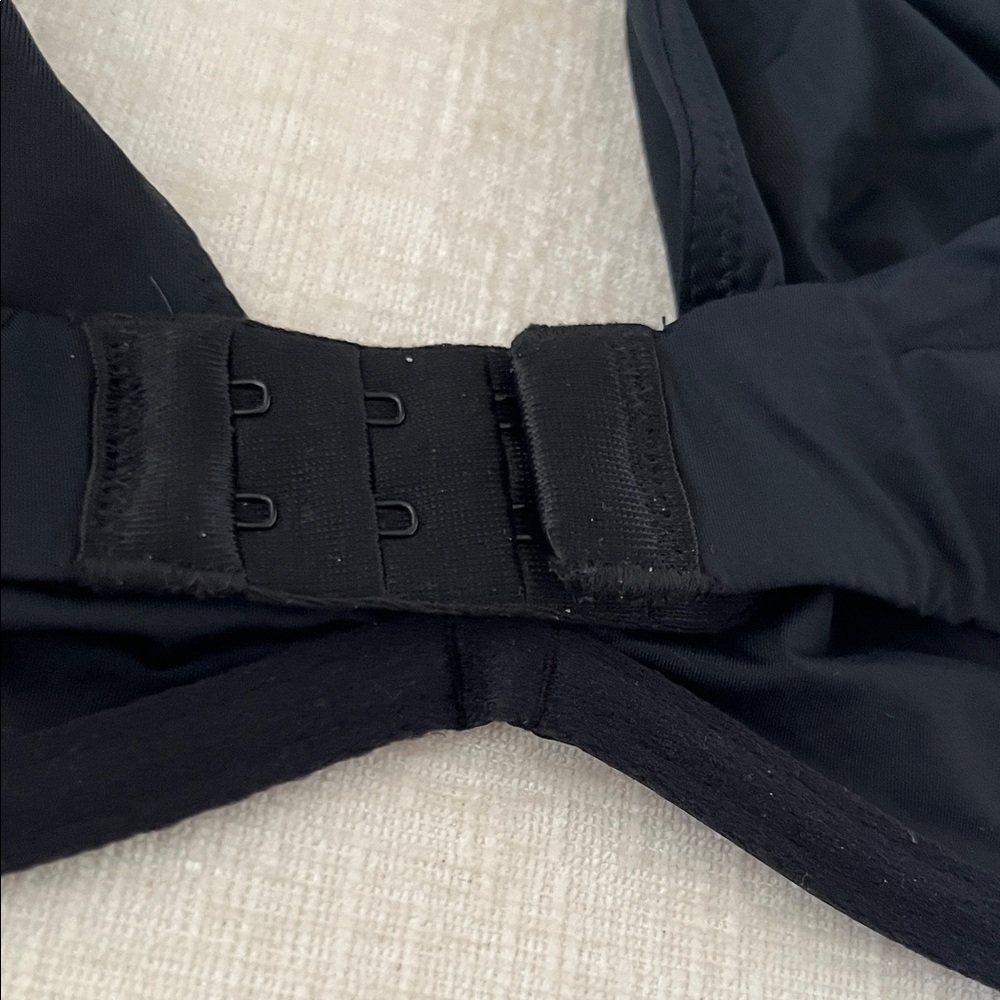 Elegant Black Women's Bra GapBody - Picture 9 of 14